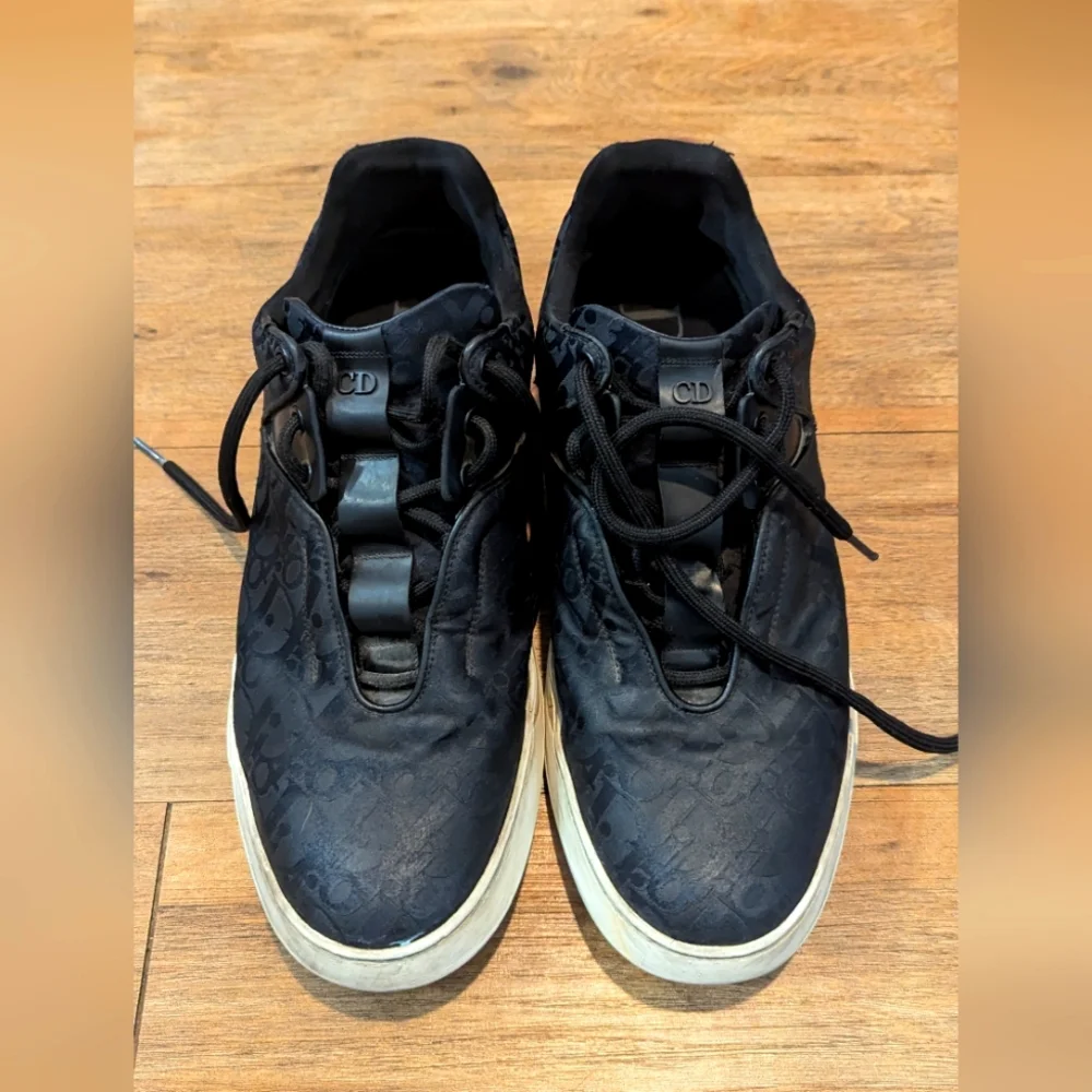 Christian Dior Men's Leather Casual Shoe - Picture 12 of 15